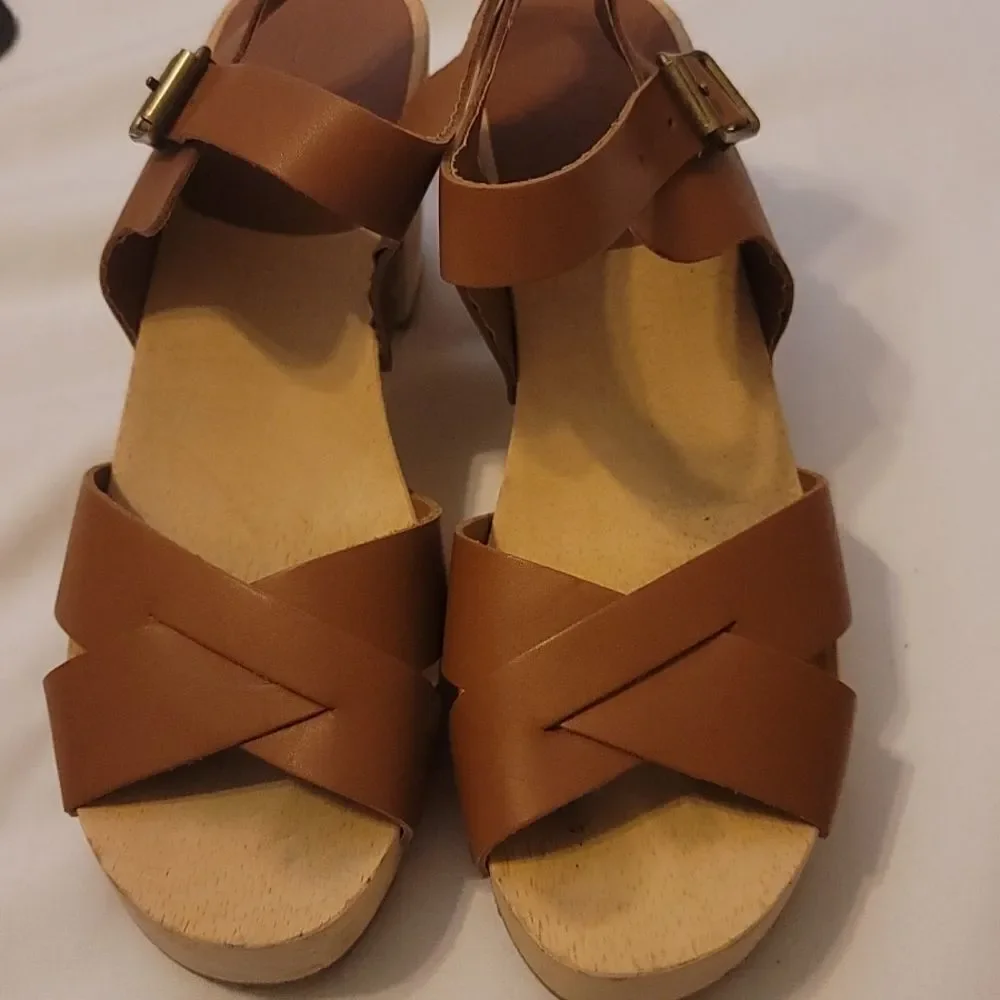 Loft leather wooden platforms size 8‎